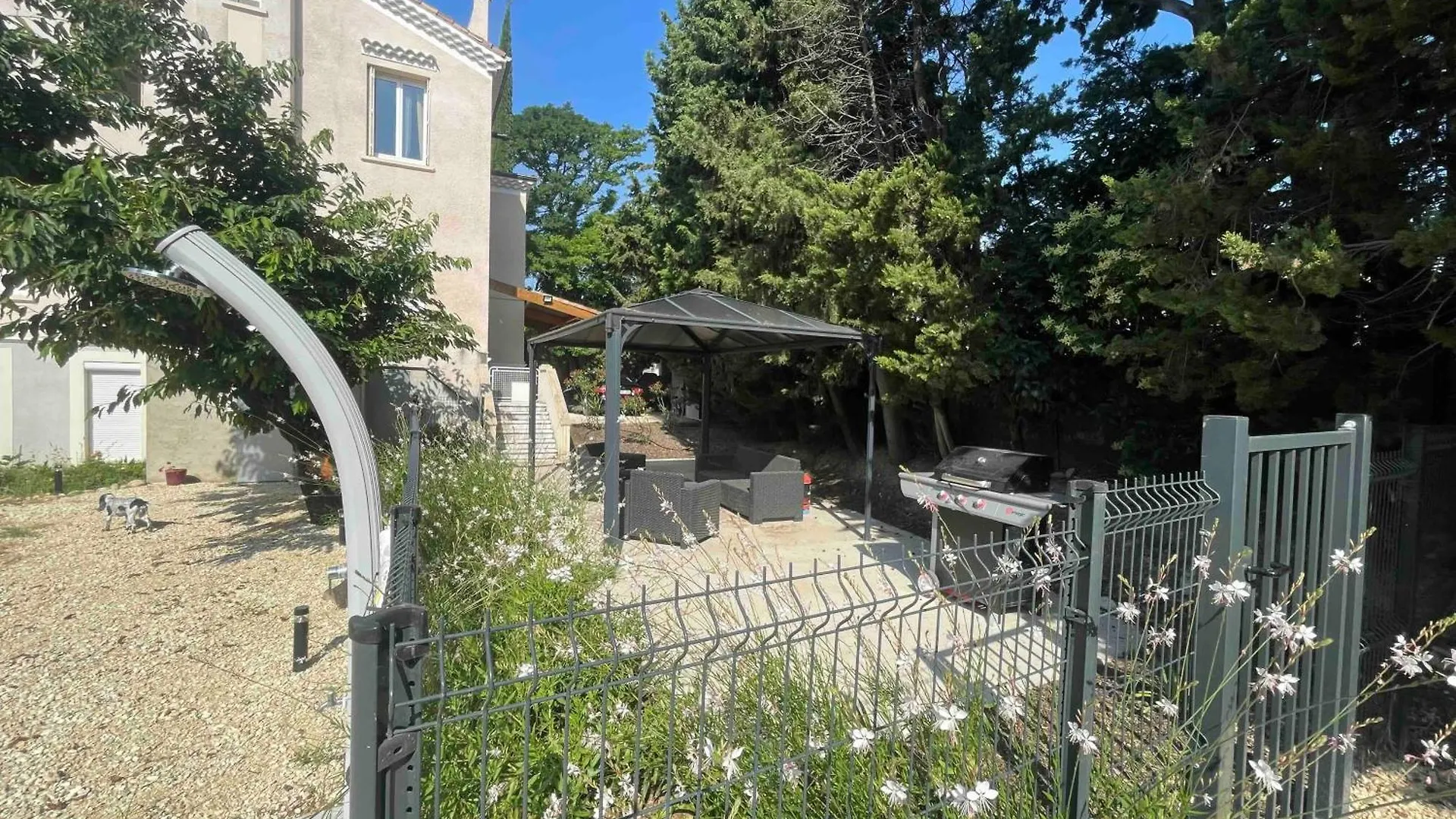 Domaine De La Chocolaterie Hotel Donzere
